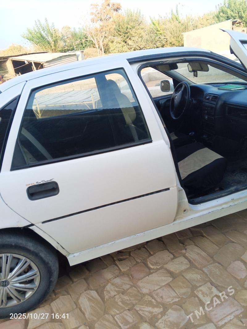Opel Vectra 1990 - 30 000 TMT - Türkmengala - img 3