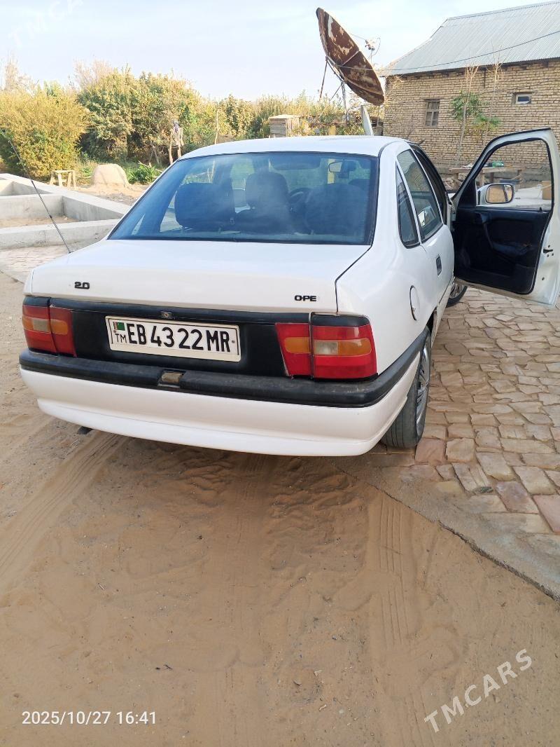Opel Vectra 1990 - 30 000 TMT - Türkmengala - img 1