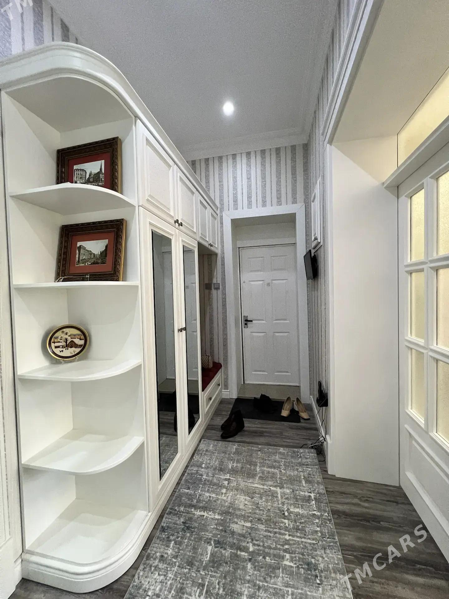 Центр города, 3-ком. квартира - Kim raýon - img 7