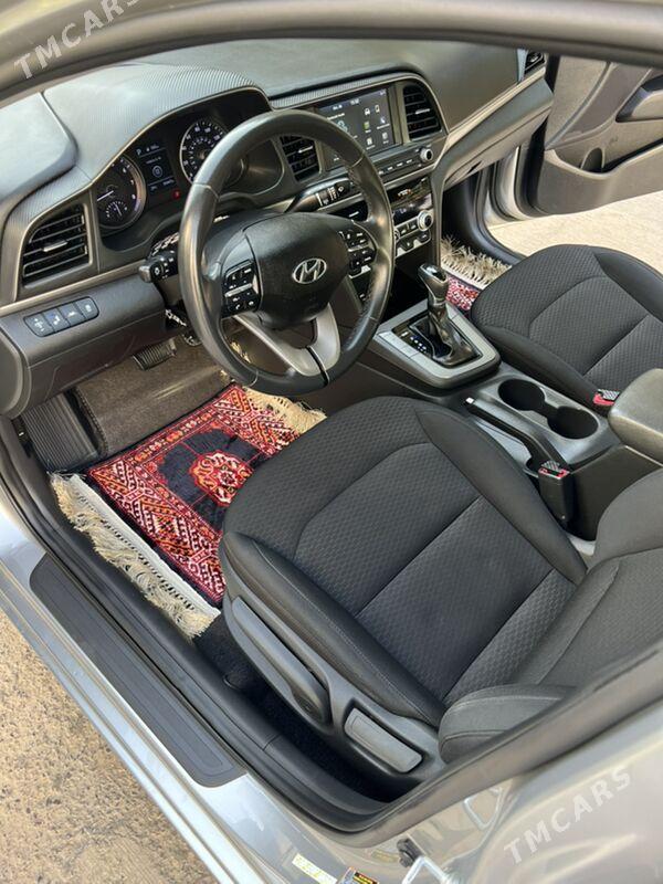 Hyundai Elantra 2020 - 250 000 TMT - Мары - img 1