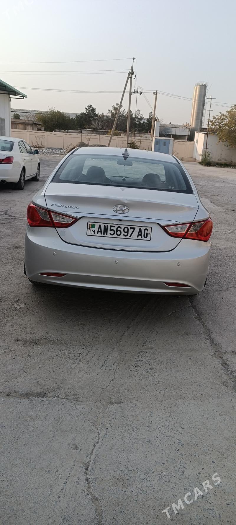 Hyundai Sonata 2011 - 160 000 TMT - Бузмеин - img 3