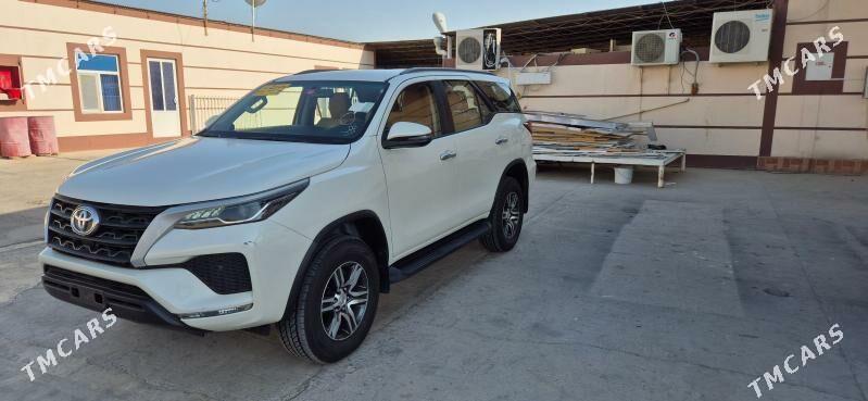 Toyota Fortuner 2021 - 580 000 TMT - Türkmenabat - img 2