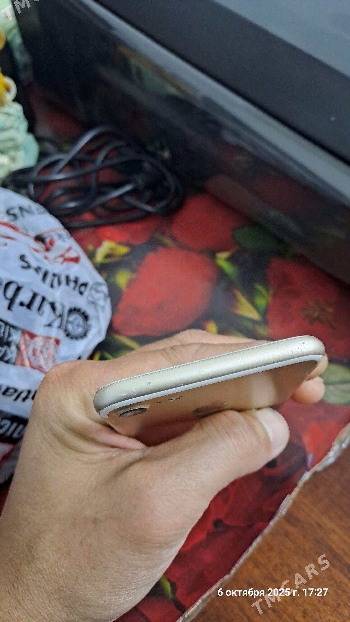 ayfon 7 - Махтумкули - img 5