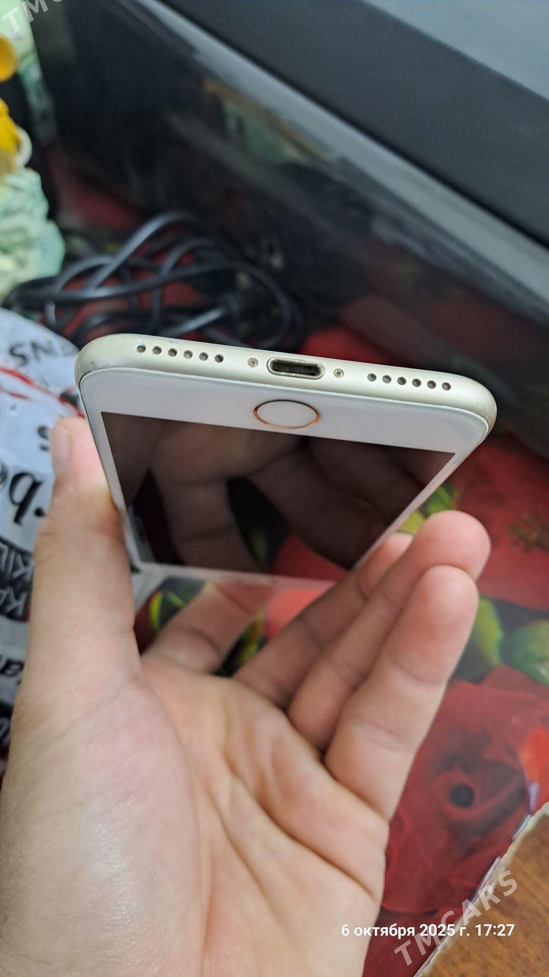 ayfon 7 - Махтумкули - img 1