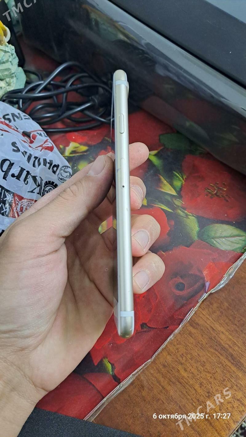 ayfon 7 - Махтумкули - img 7