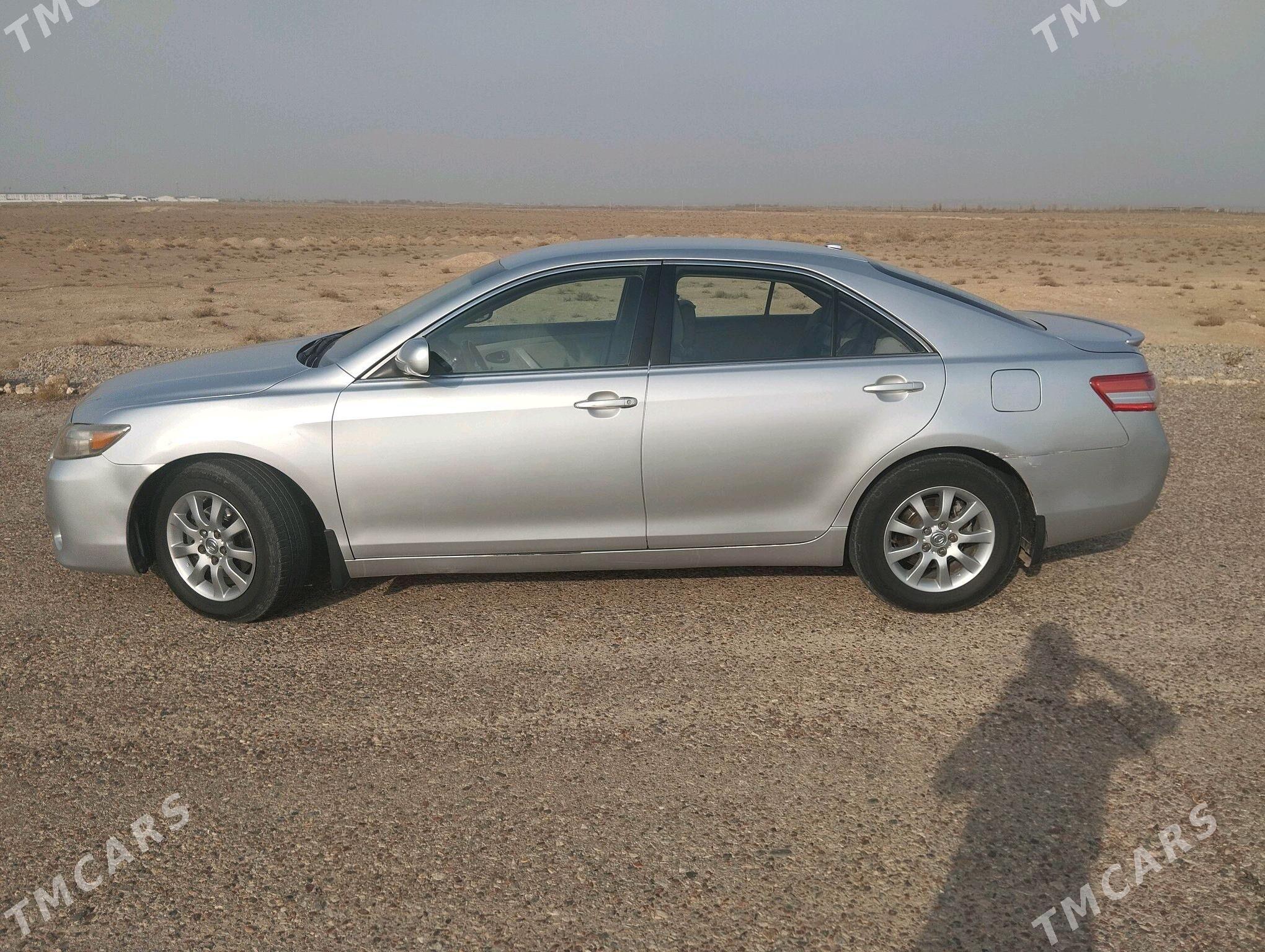 Toyota Camry 2010 - 155 000 TMT - Газаджак - img 2