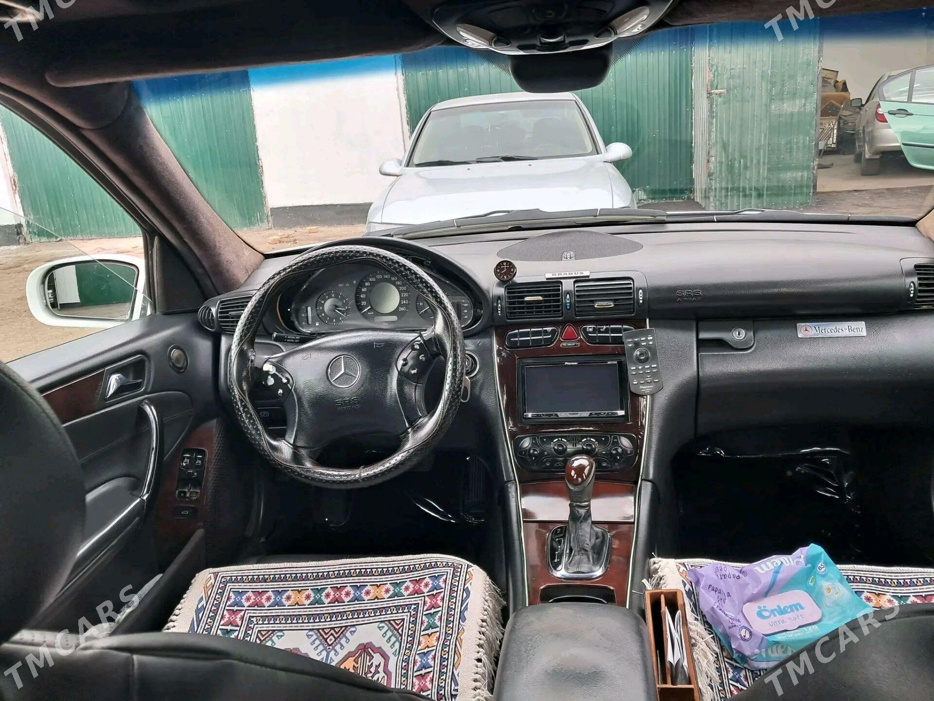 Mercedes-Benz C320 2002 - 100 000 TMT - Дашогуз - img 2