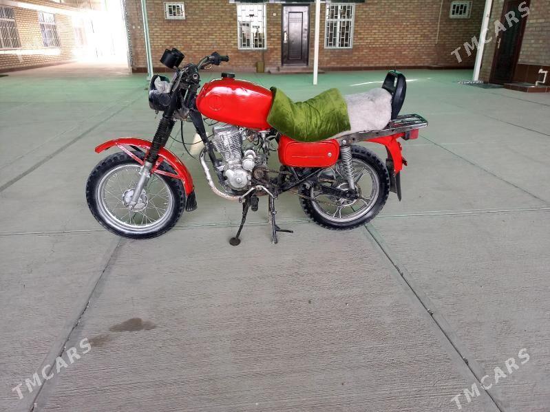 Fekon FK150-8G 2014 - 5 000 TMT - Bäherden - img 1