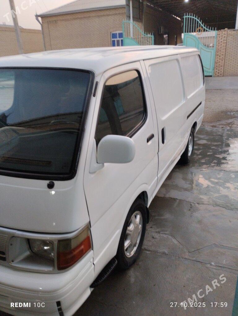 Toyota Hiace 1997 - 62 000 TMT - Мары - img 4