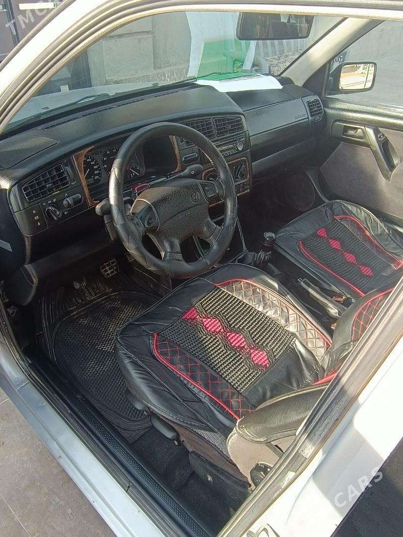 Volkswagen Golf III 1995 - 50 000 TMT - Фарап - img 5