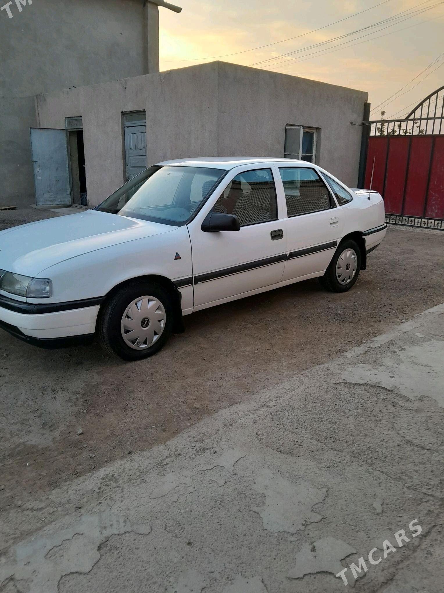 Opel Vectra 1990 - 25 000 TMT - Wekilbazar - img 4