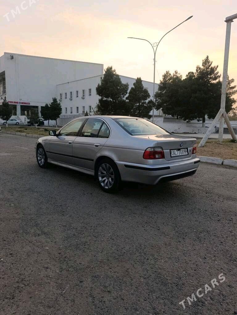 BMW E39 2002 - 143 000 TMT - Mary - img 4