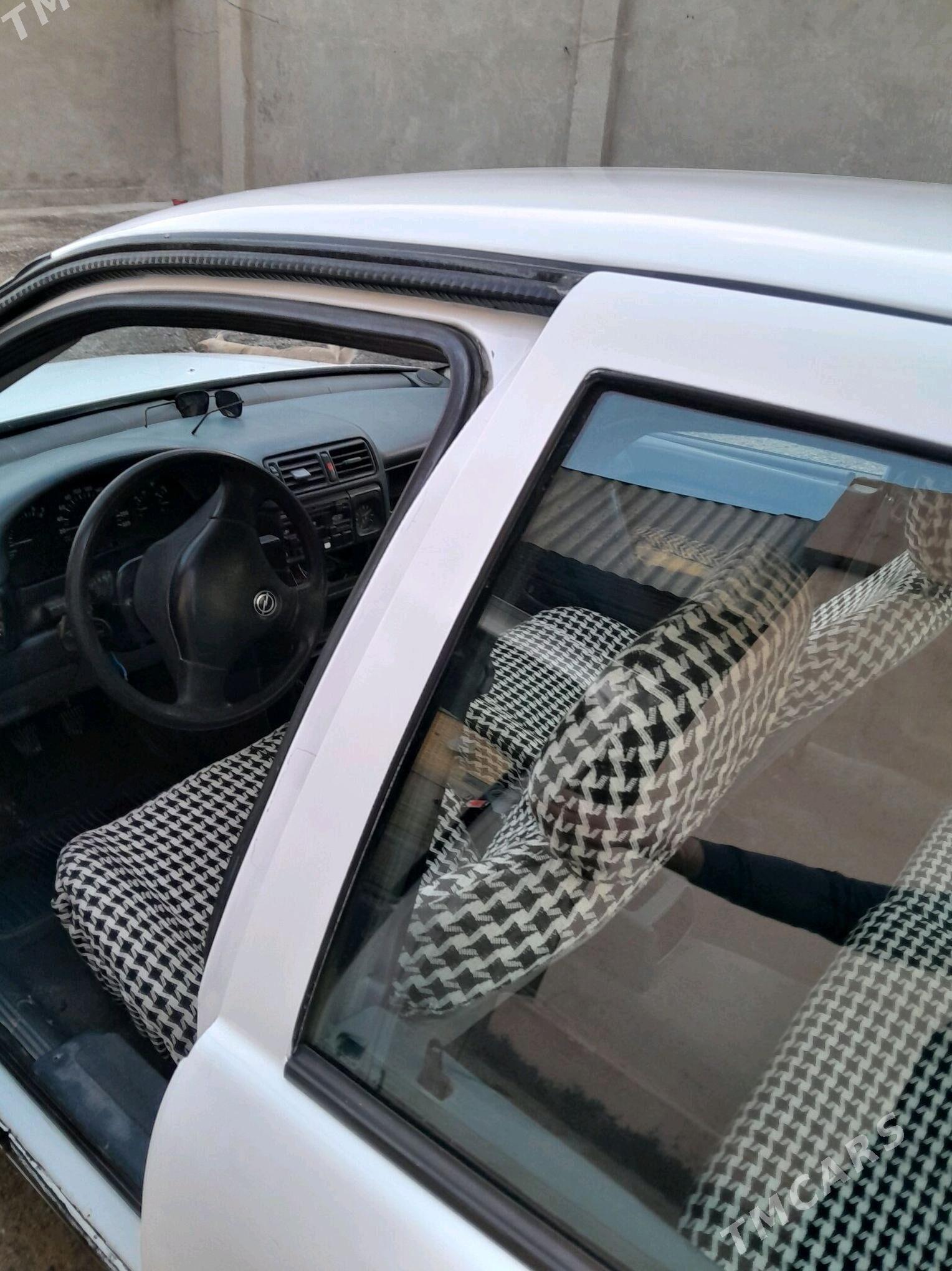 Opel Vectra 1990 - 25 000 TMT - Wekilbazar - img 5