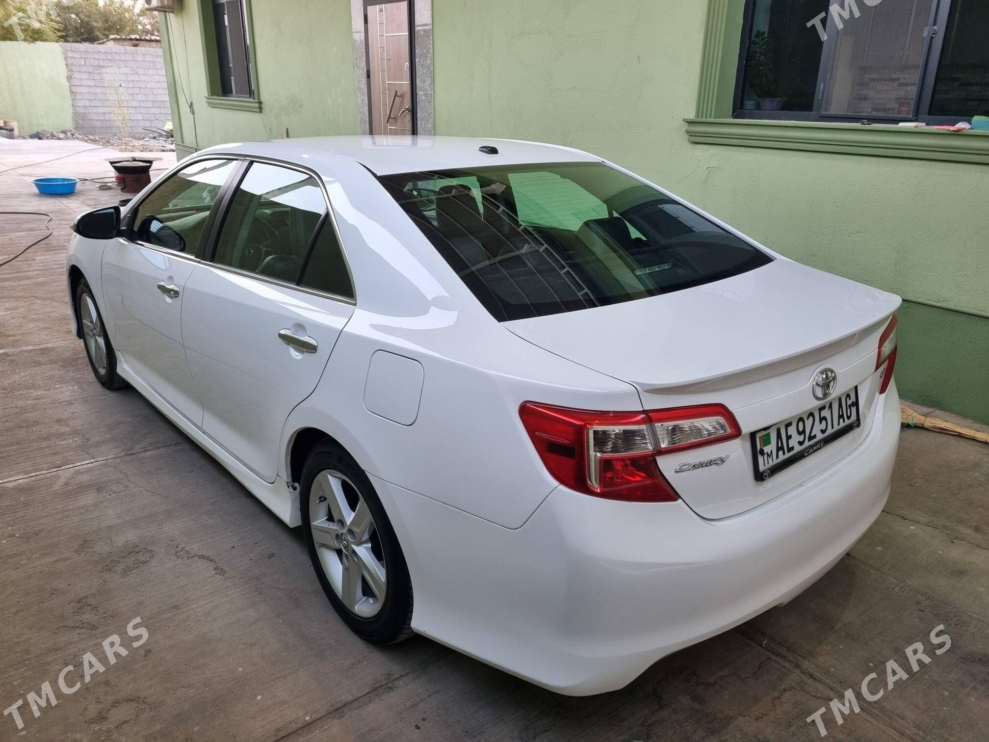 Toyota Camry 2013 - 240 000 TMT - Чоганлы - img 4
