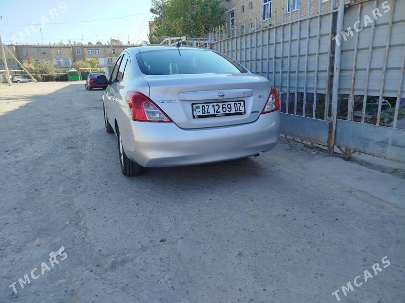 Nissan Versa 2011 - 98 000 TMT - Daşoguz - img 5