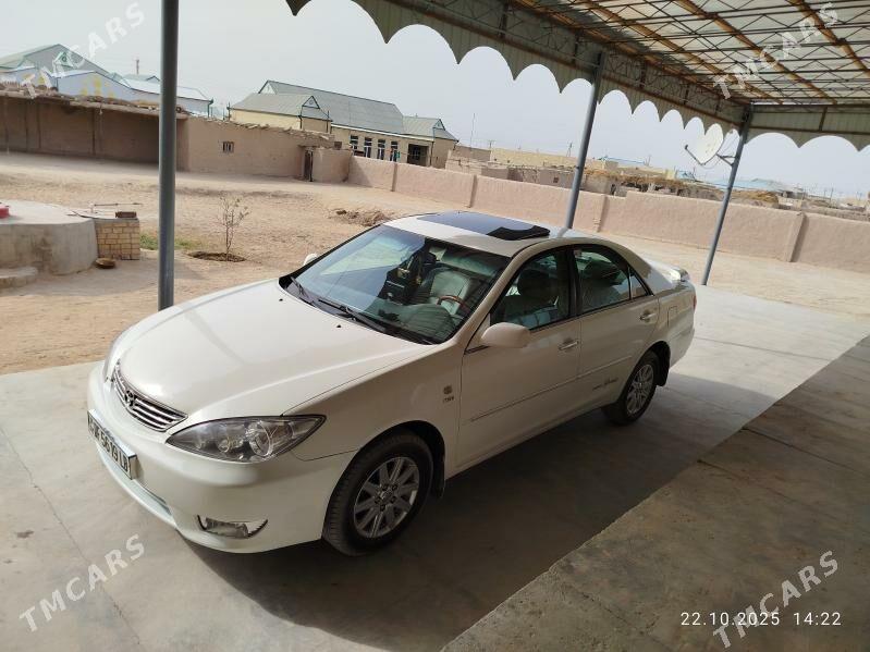 Toyota Camry 2002 - 225 000 TMT - Darganata - img 1