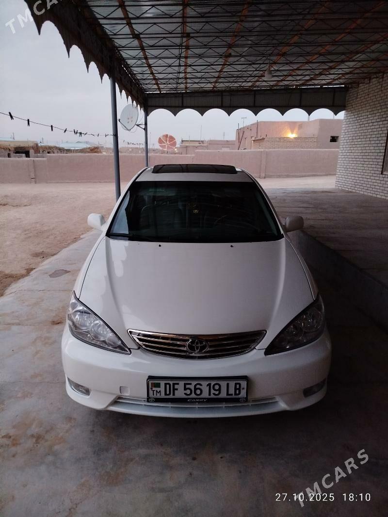 Toyota Camry 2002 - 225 000 TMT - Darganata - img 2