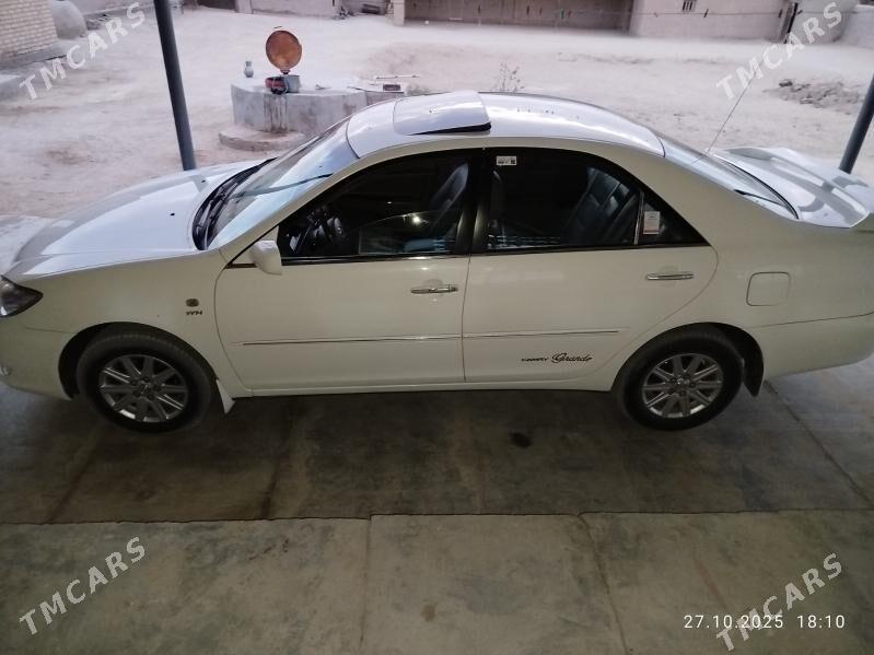 Toyota Camry 2002 - 225 000 TMT - Darganata - img 5