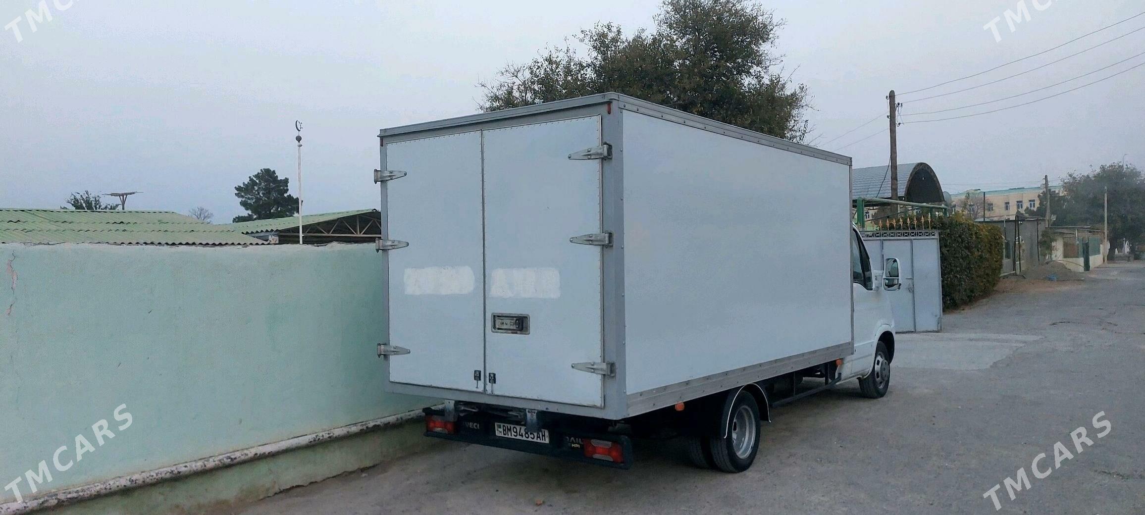 Iveco Daily 2010 - 320 000 TMT - "Altyn Asyr" Gündogar bazary (Jygyllyk) - img 3