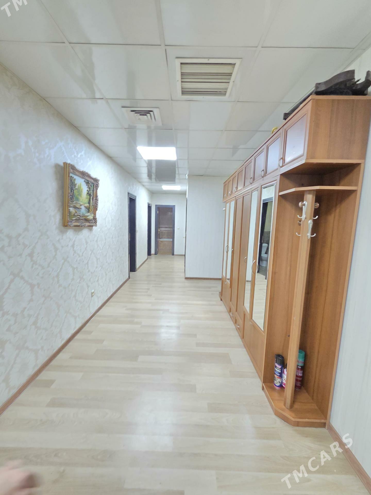 Sawetski elitka 4komnat - Ашхабад - img 7