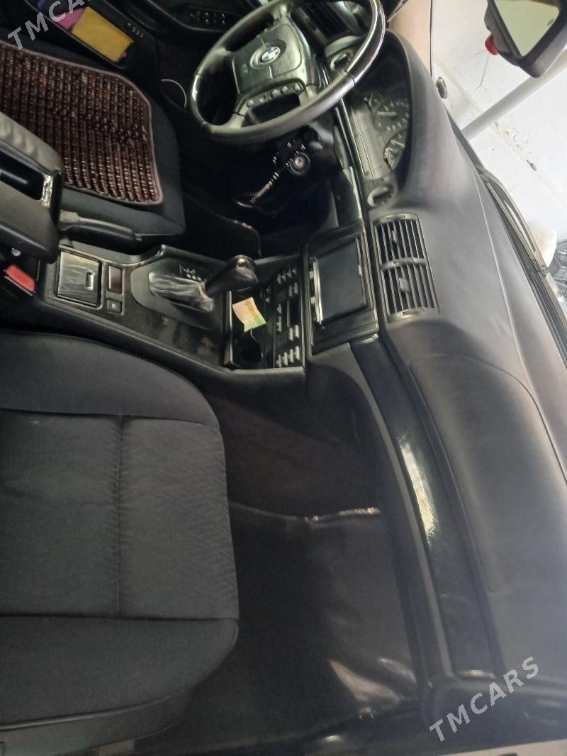 BMW E39 1999 - 110 000 TMT - Балканабат - img 2