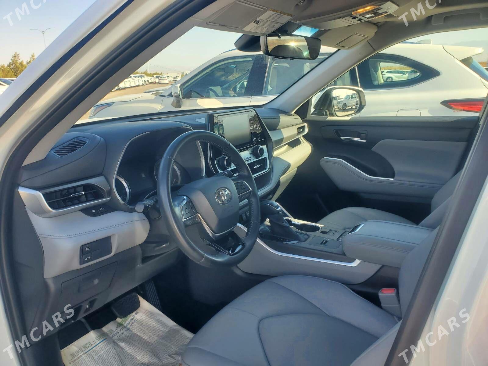 Toyota Highlander 2021 - 605 000 TMT - Ашхабад - img 3