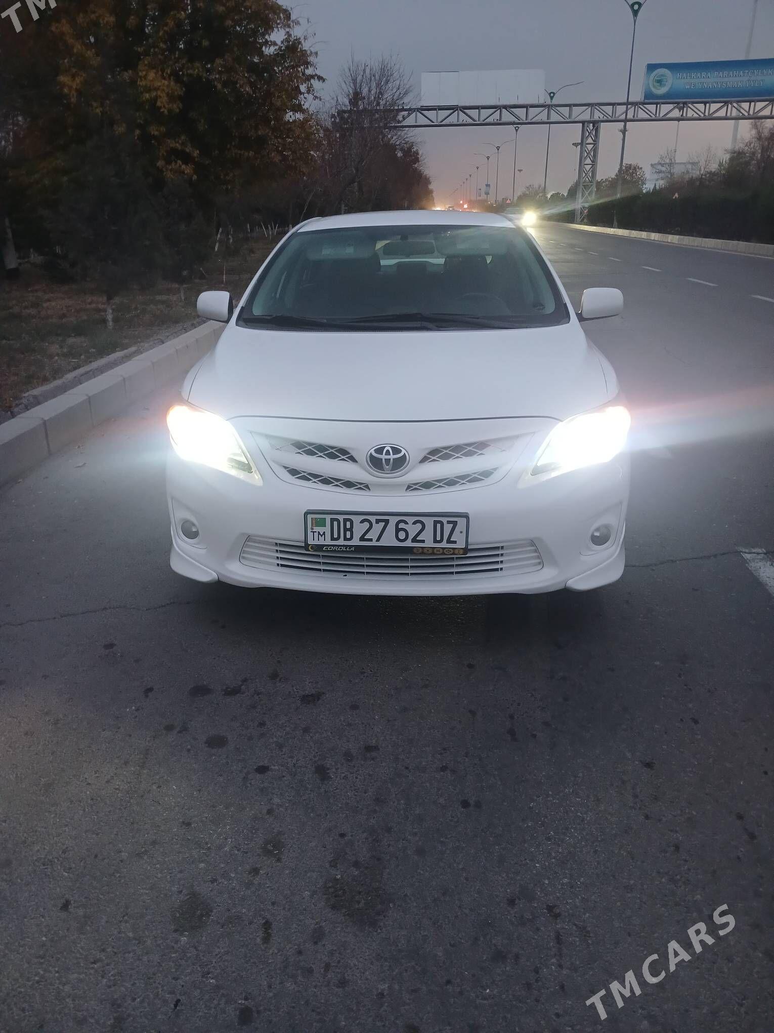 Toyota Corolla 2013 - 180 000 TMT - Daşoguz - img 1