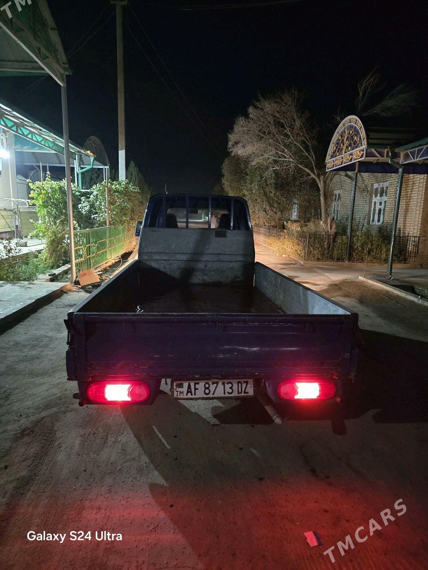 Kia Bongo 2004 - 110 000 TMT - Daşoguz - img 3