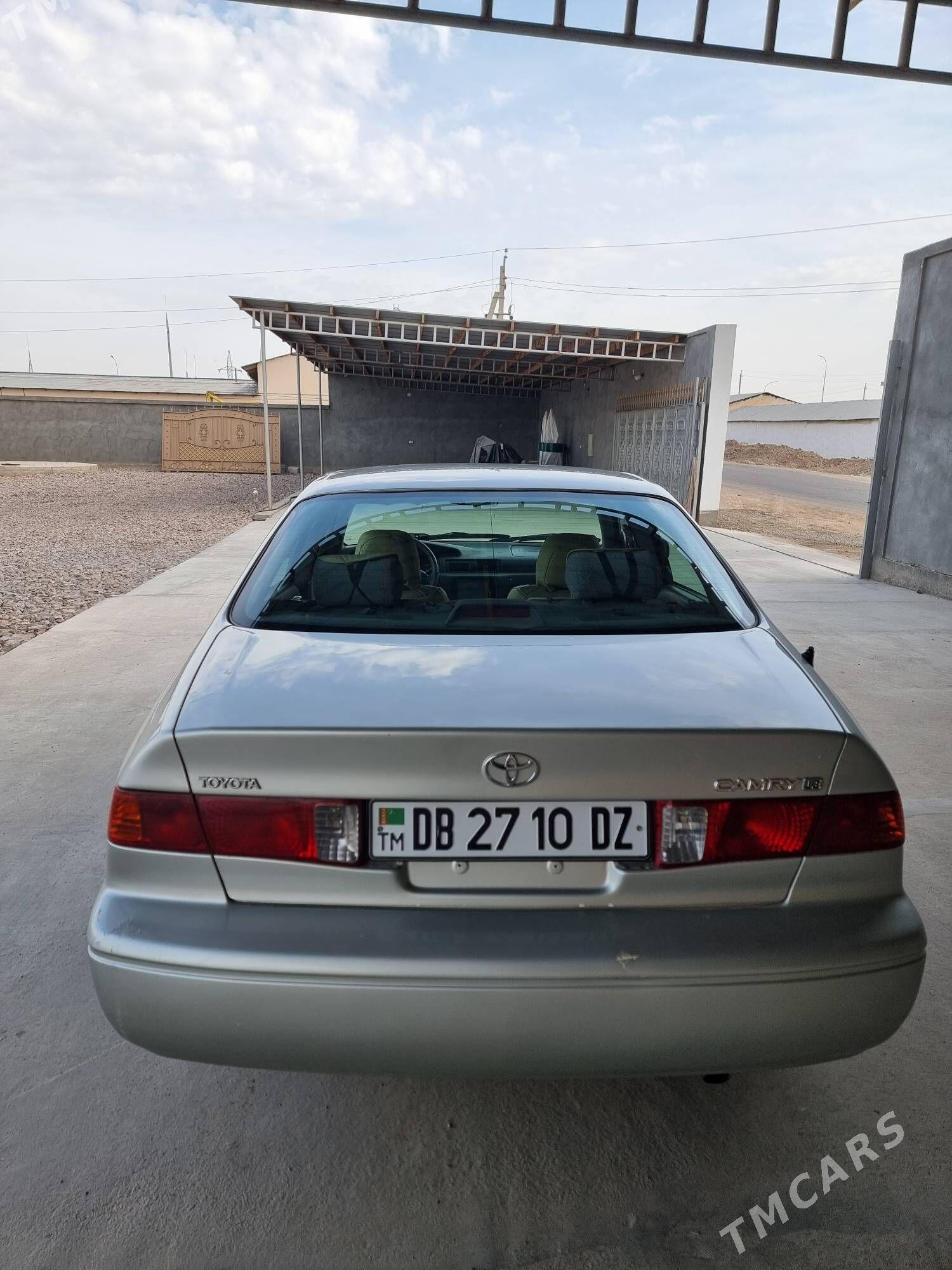 Toyota Camry 2000 - 170 000 TMT - Daşoguz - img 3