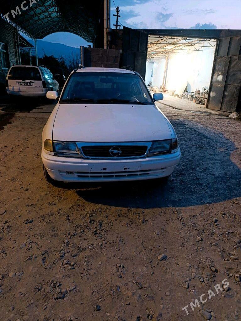 Opel Astra 1995 - 52 000 TMT - Бахарден - img 1