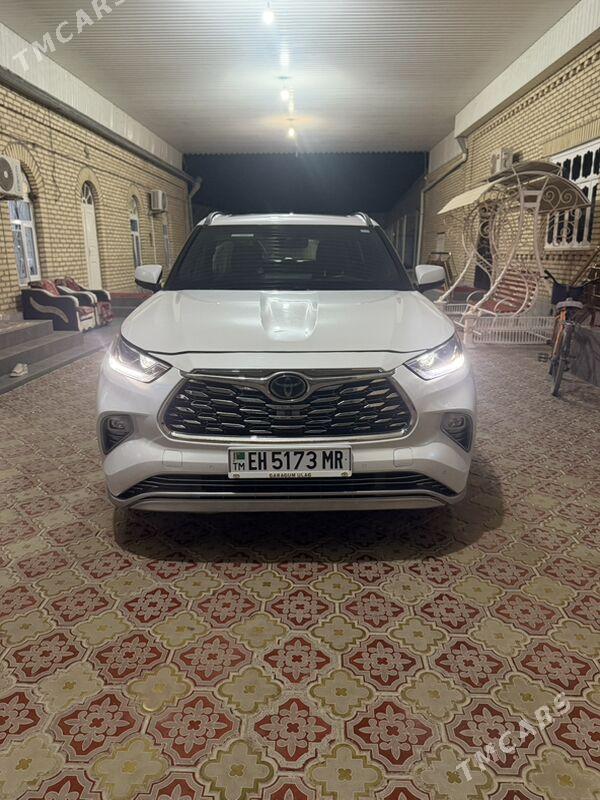 Toyota Highlander 2021 - 669 999 TMT - Мары - img 1