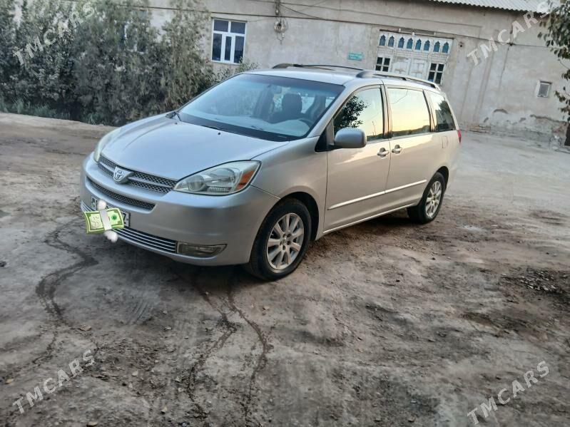 Toyota Sienna 2004 - 220 000 TMT - Gurbansoltan Eje - img 3