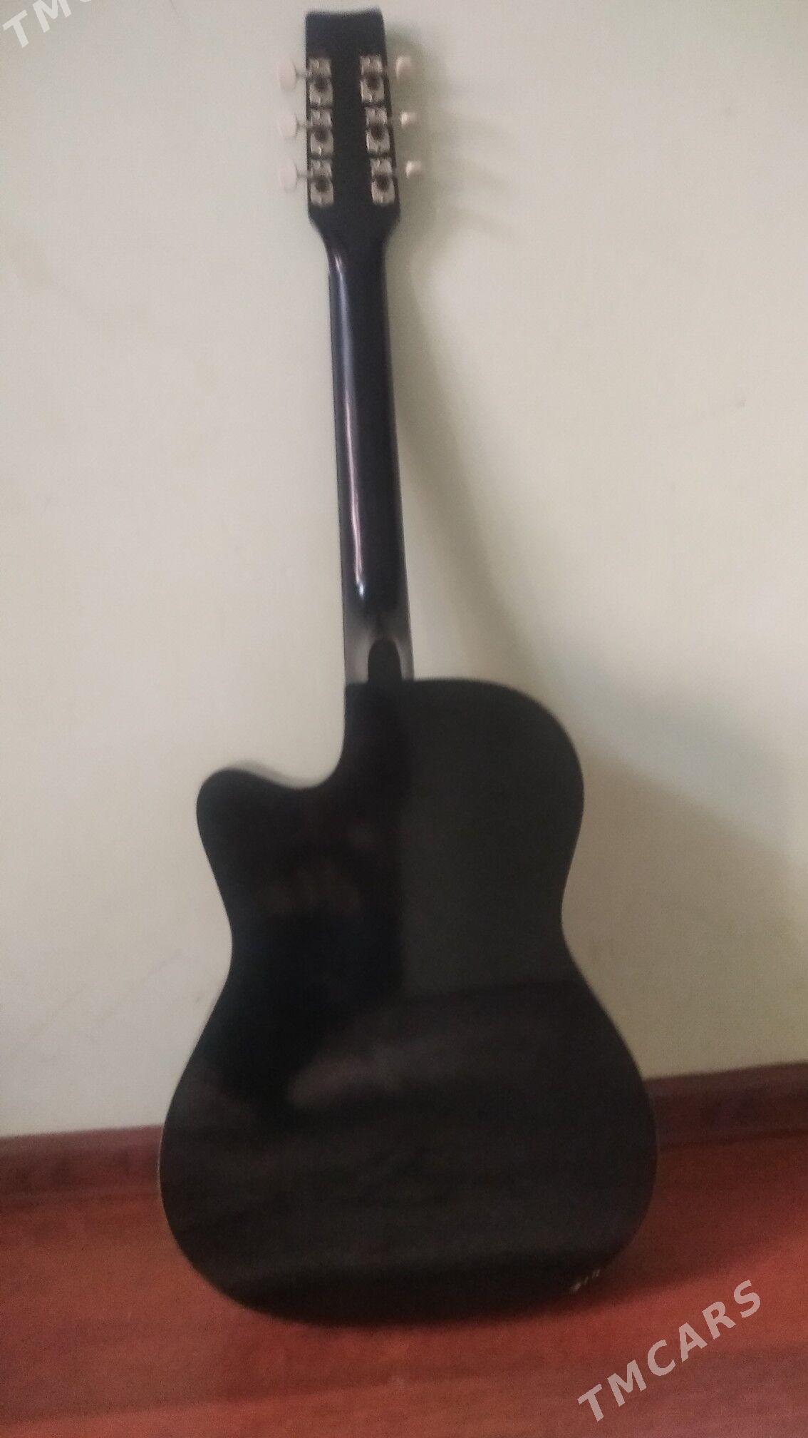 gitara - Гаудан "В" - img 1