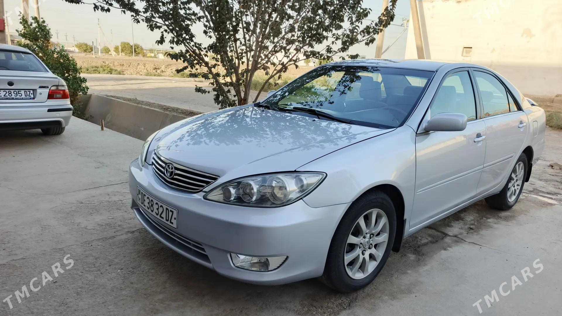 Toyota Camry 2004 - 160 000 TMT - Köneürgenç - img 3