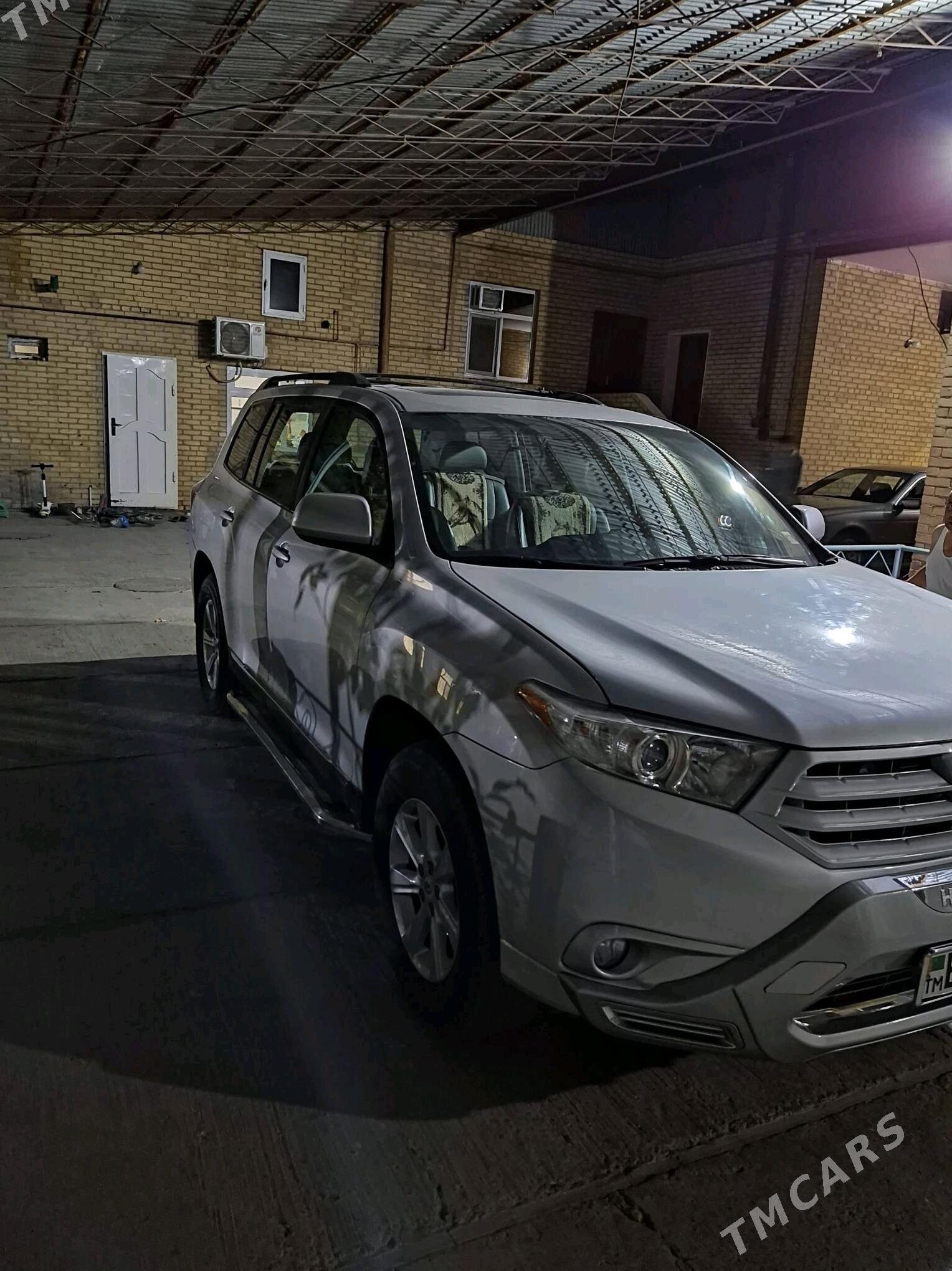 Toyota Highlander 2011 - 360 000 TMT - Türkmenabat - img 3