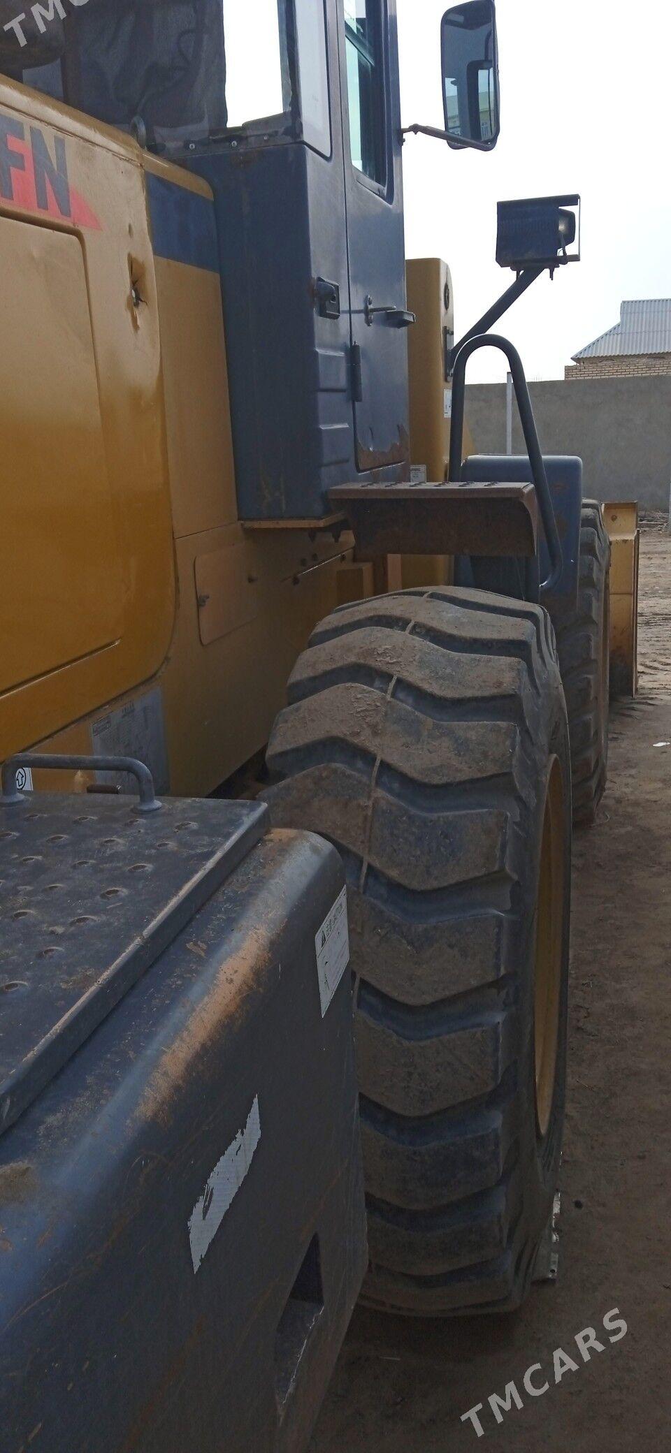 XCMG LW300F 2014 - 420 000 TMT - Sakarçäge - img 3