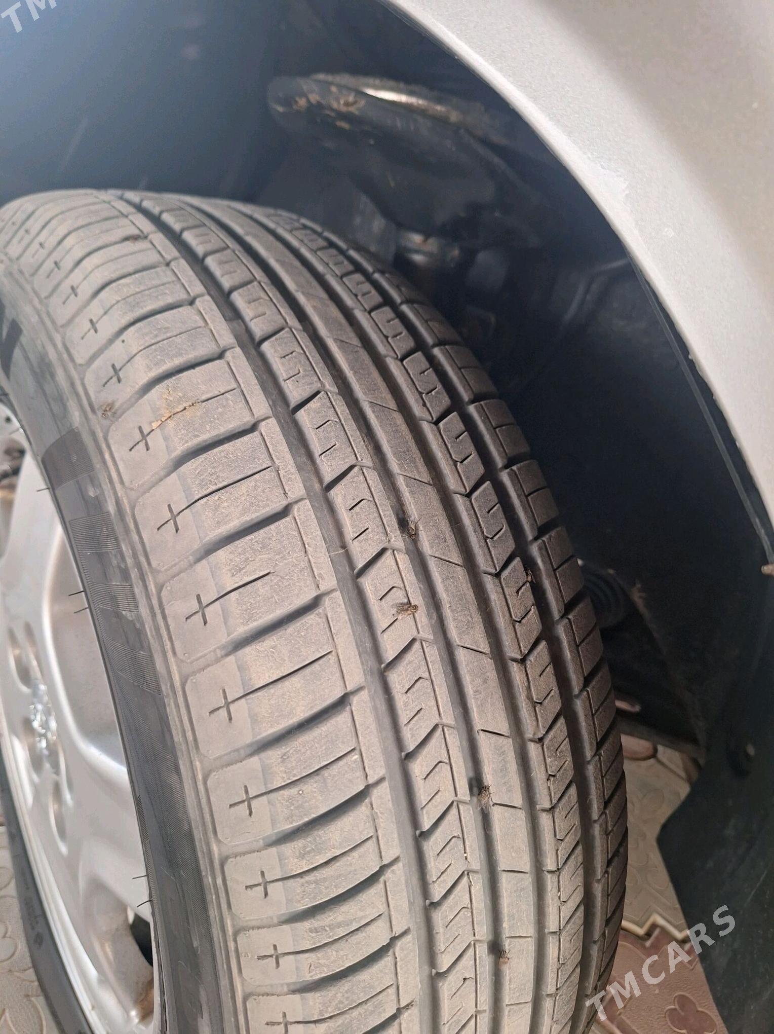 Toyota Camry 2000 - 146 000 TMT - Sakarçäge - img 2