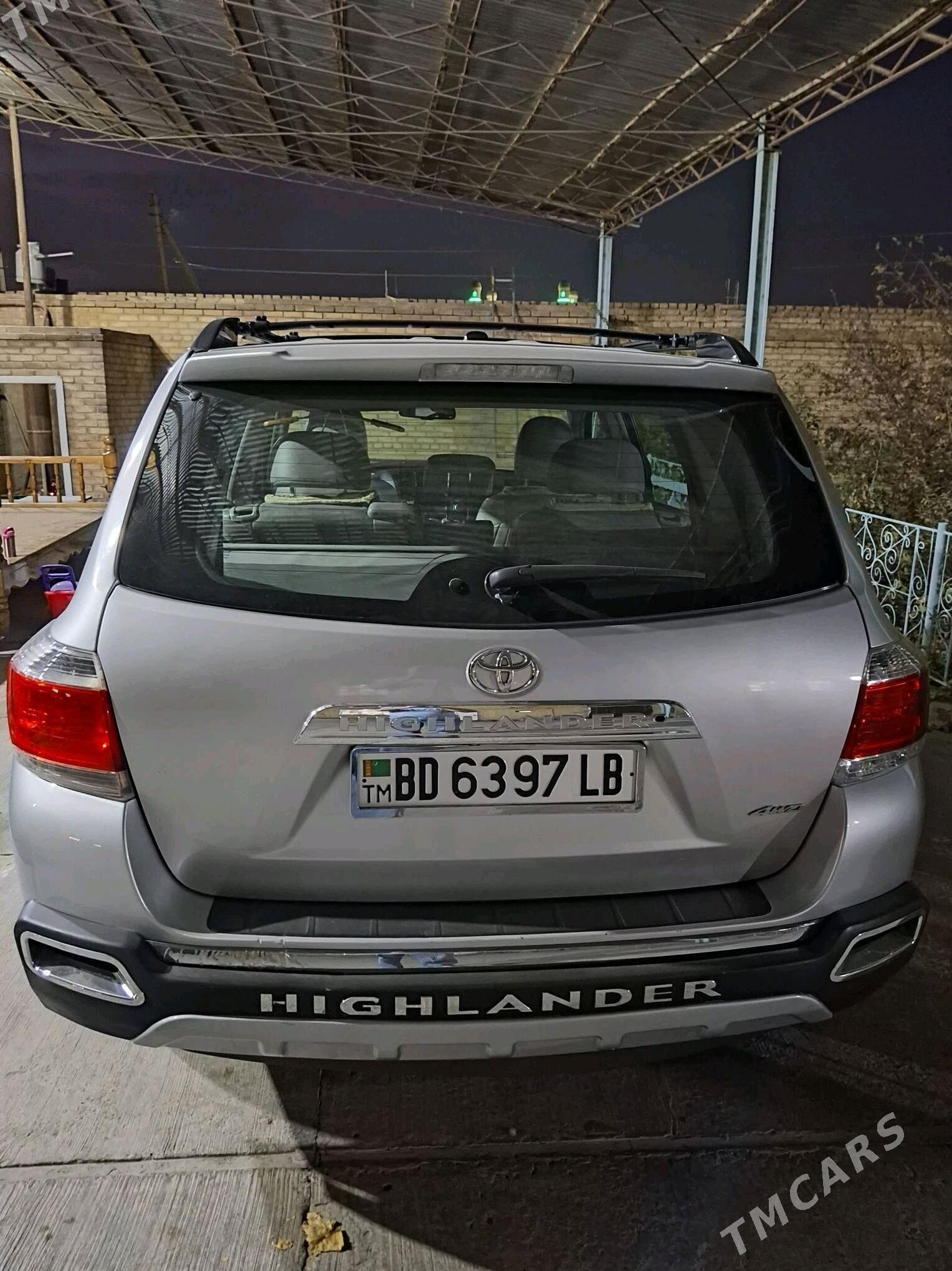 Toyota Highlander 2011 - 360 000 TMT - Türkmenabat - img 4