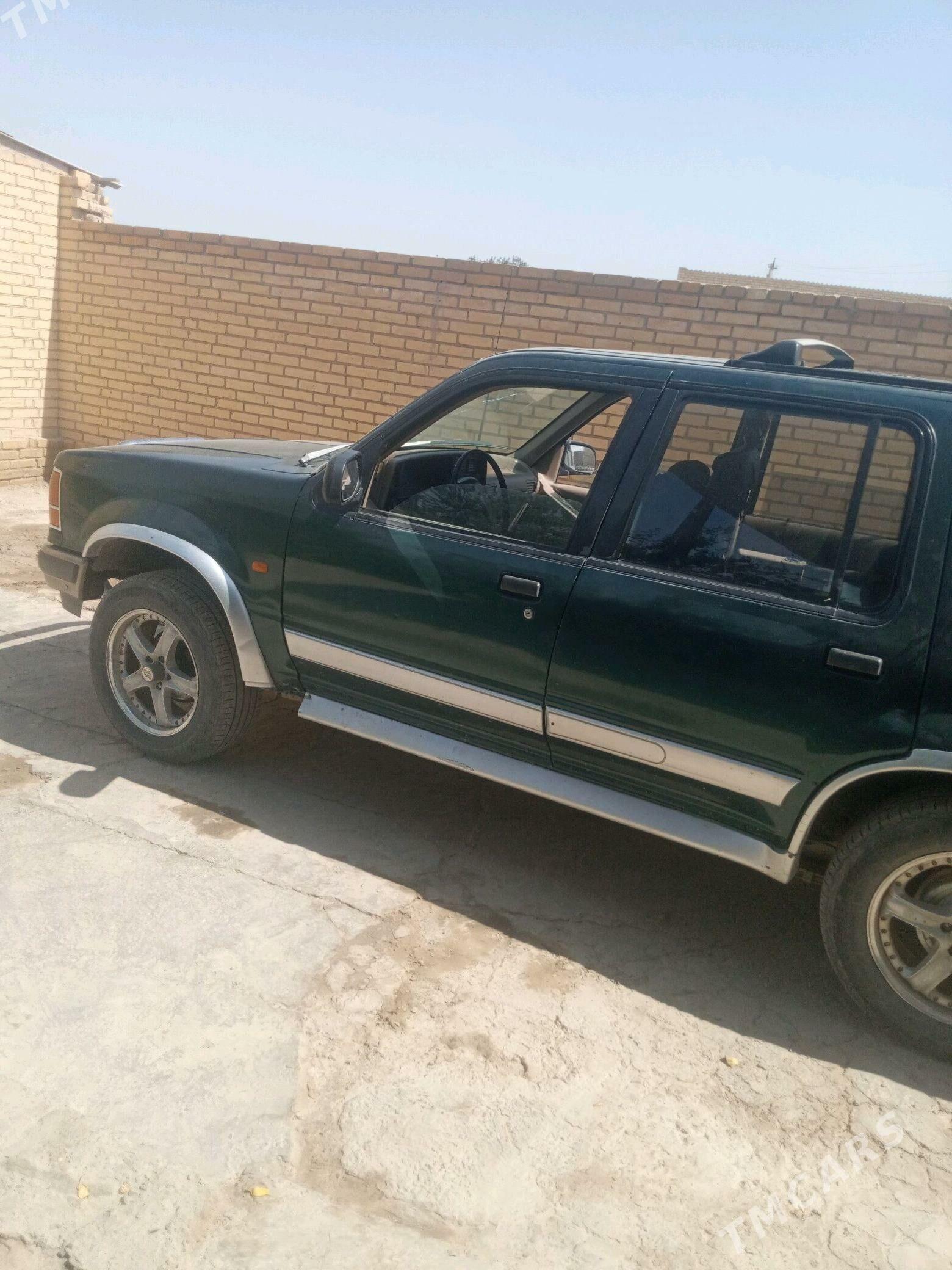 Ford Explorer 1994 - 30 000 TMT - Гарабекевюл - img 3