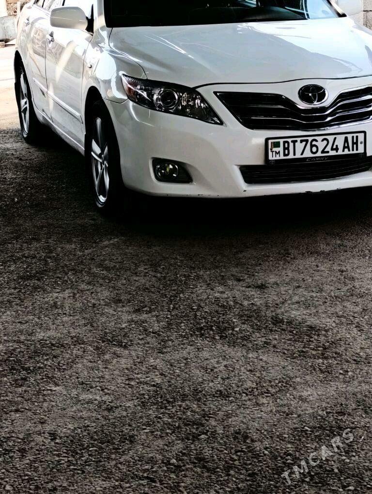 Toyota Camry 2009 - 145 000 TMT - Теджен - img 1