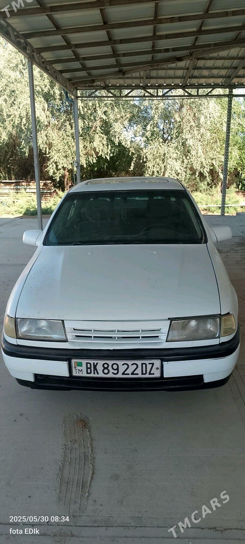 Opel Vectra 1992 - 35 000 TMT - Boldumsaz - img 1