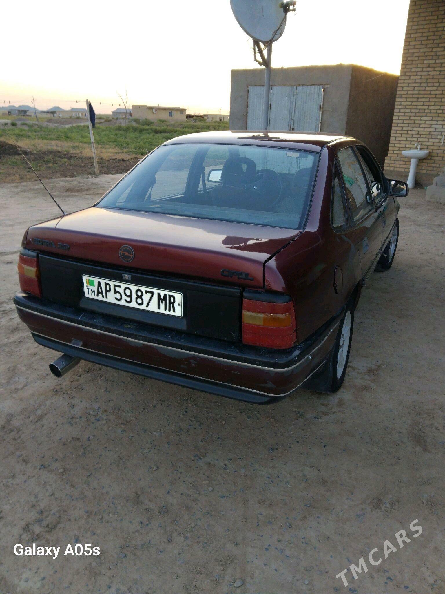 Opel Vectra 1989 - 26 000 TMT - Baýramaly - img 2