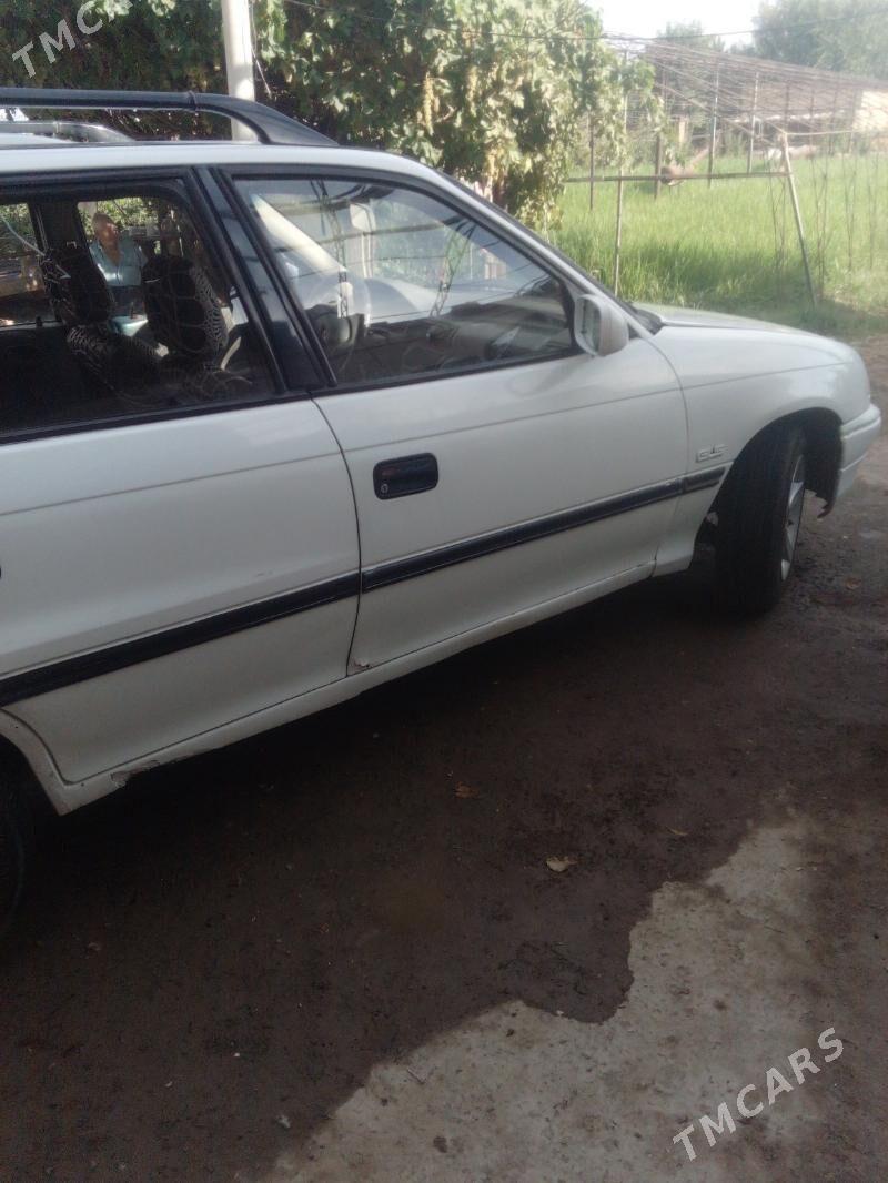 Opel Astra 1992 - 26 000 TMT - Çärjew - img 3