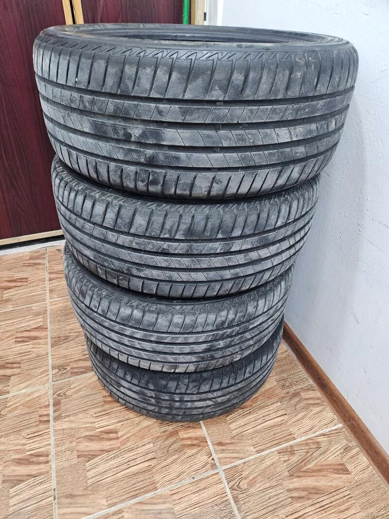 Teker Brijstone 235/45 R 18 1 500 TMT - Aşgabat - img 1