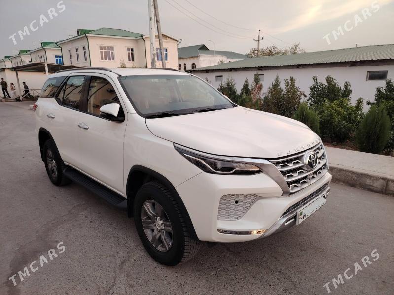 Toyota Fortuner 2021 - 560 000 TMT - Türkmenabat - img 2