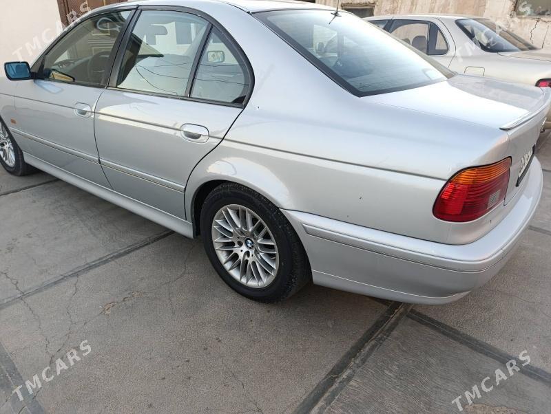 BMW E39 2003 - 130 000 TMT - Мары - img 2