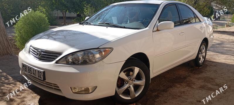 Toyota Camry 2004 - 170 000 TMT - Köneürgenç - img 3