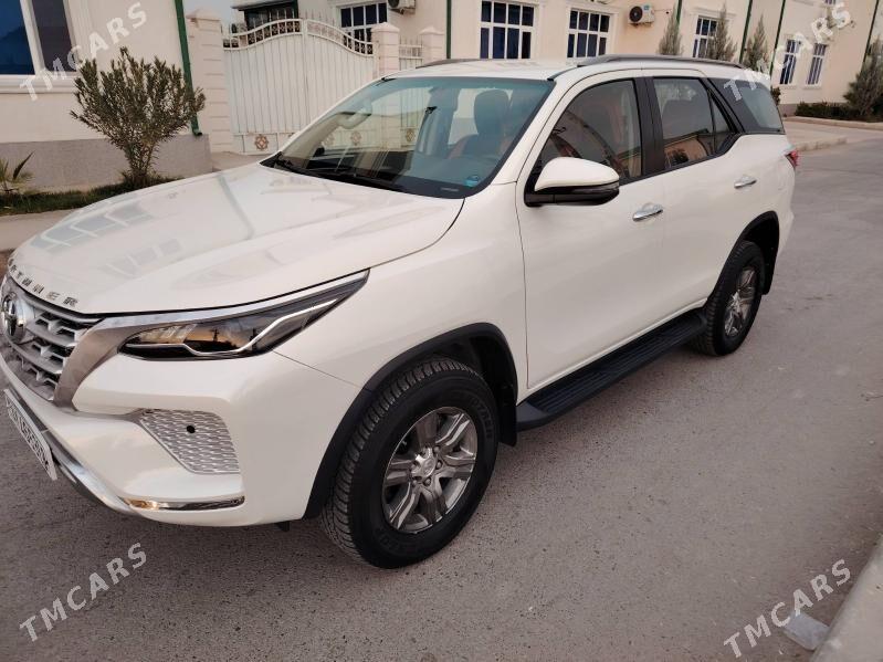 Toyota Fortuner 2021 - 560 000 TMT - Türkmenabat - img 3