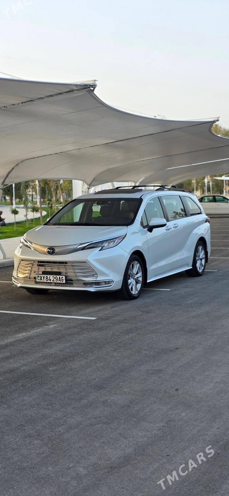 Toyota Sienna 2023 - 460 000 TMT - Hitrowka - img 1