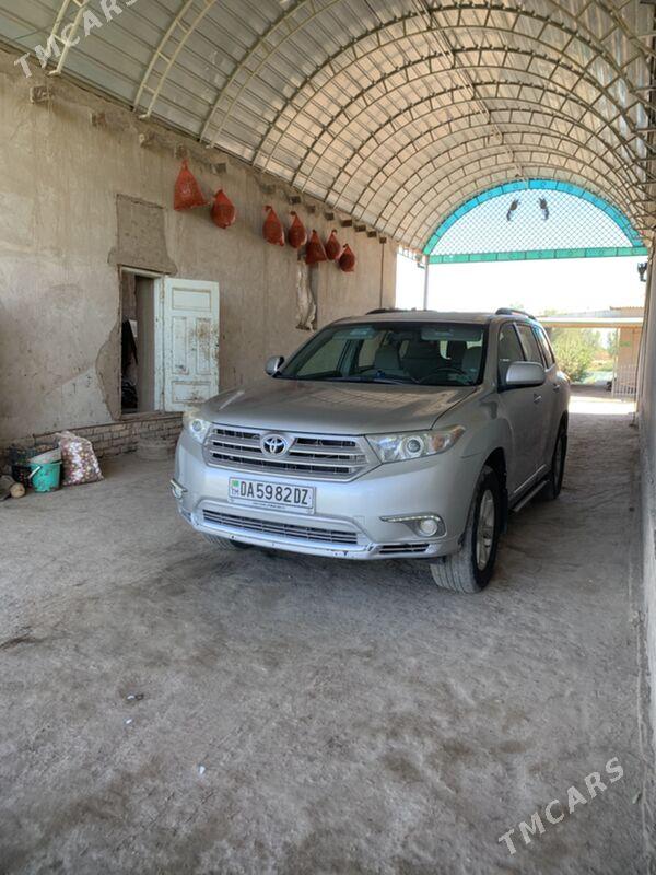 Toyota Highlander 2012 - 320 000 TMT - Gurbansoltan Eje - img 5